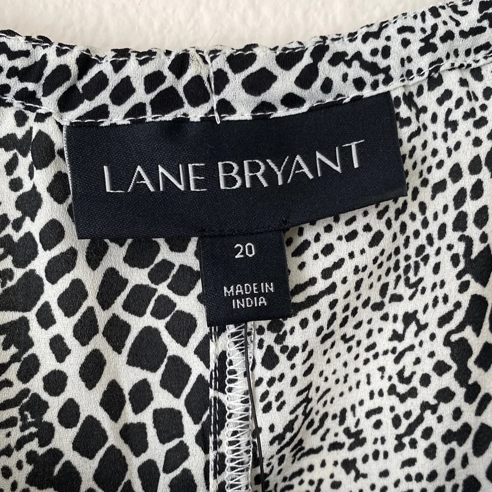 Lane Bryant Monochrome Sleeveless Blouse - Picture 2 of 7